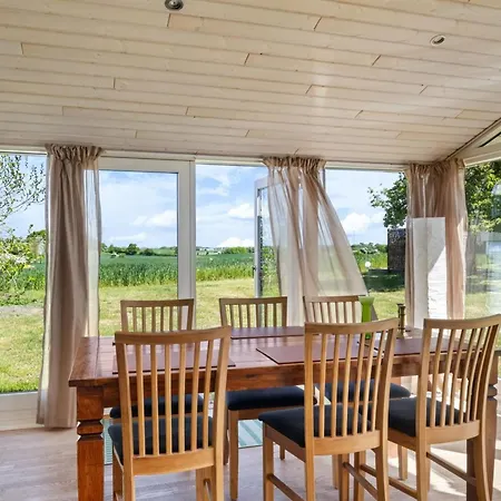 Vakantiehuis Alisa - 2-5km From The Sea By Interhome